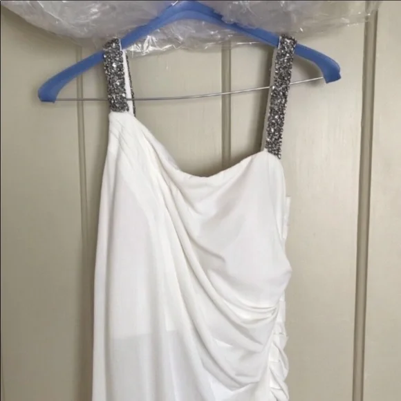 Beyond by Jovani White backless gown - Picture 2 of 9